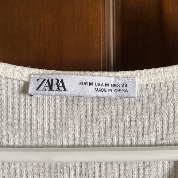 white Zara blouse - Picture 3 of 5